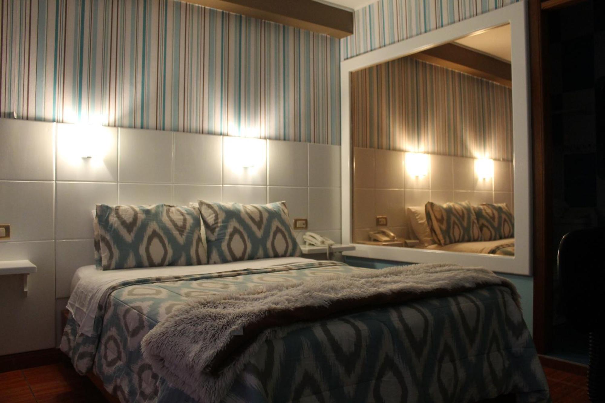 Huánuco Hotel Venecia חדר תמונה