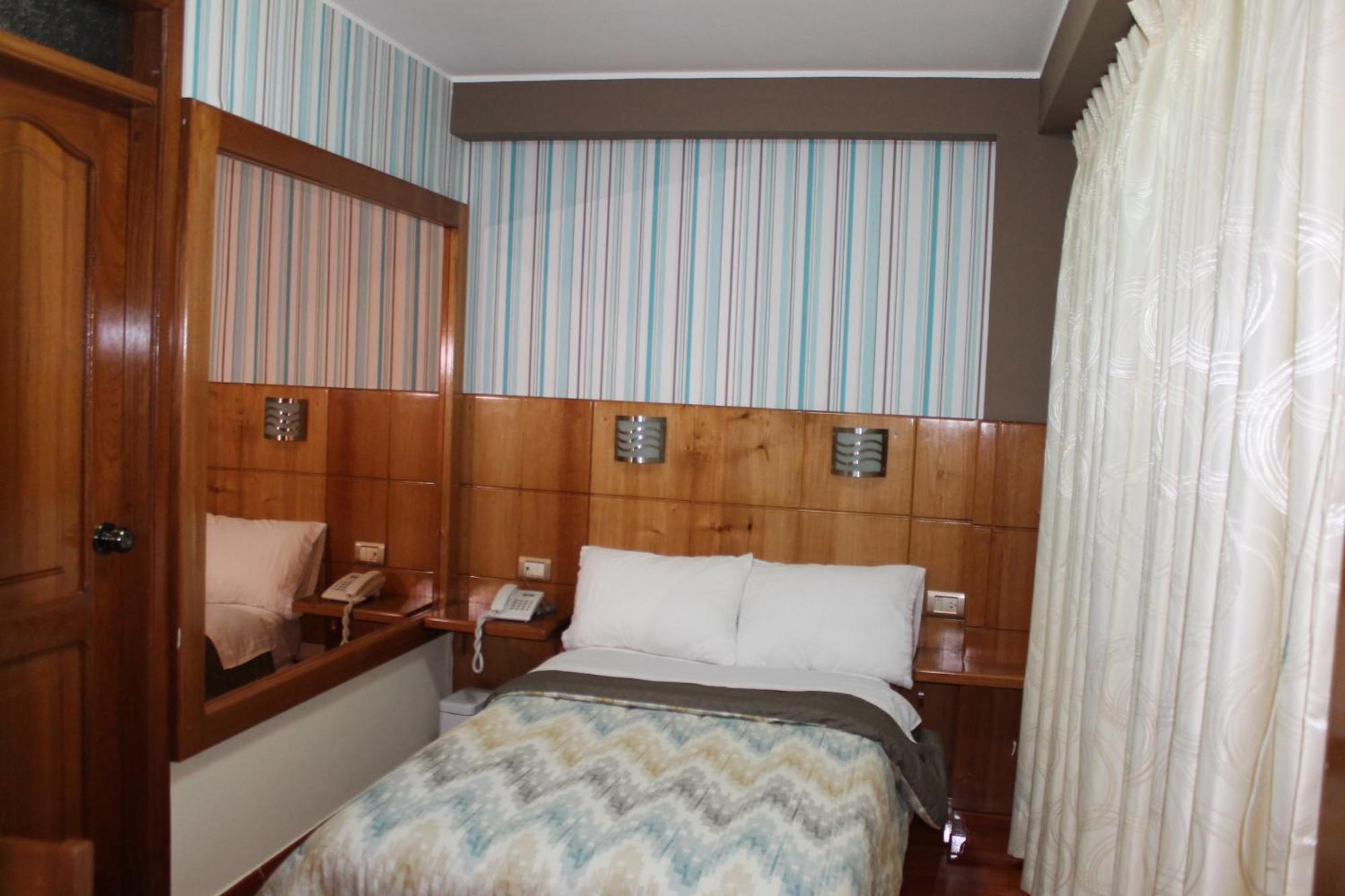 Huánuco Hotel Venecia חדר תמונה